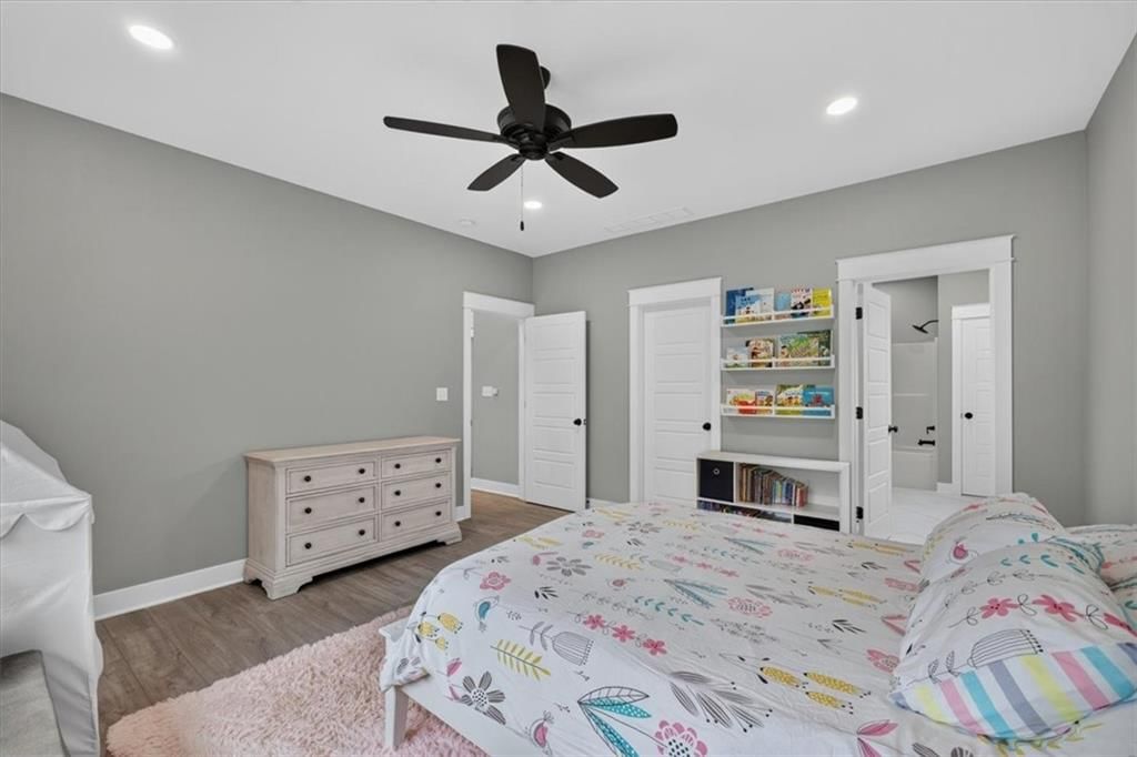 803 NE Lakota Drive — photo 26