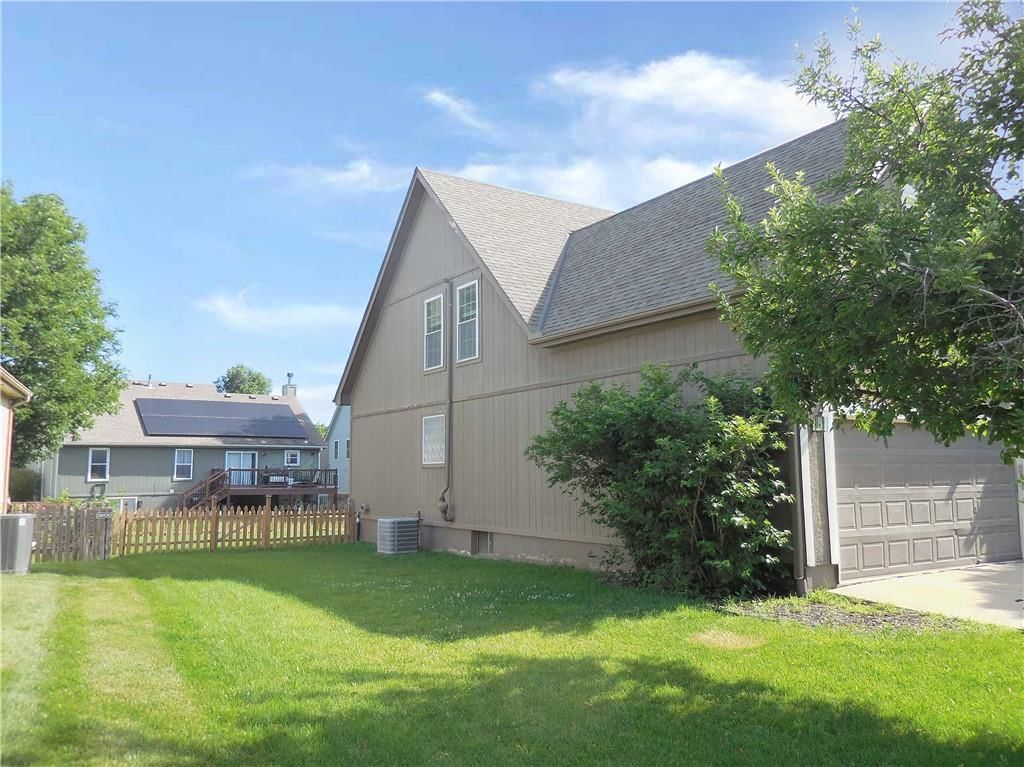 18200 W 157th Street — photo 2