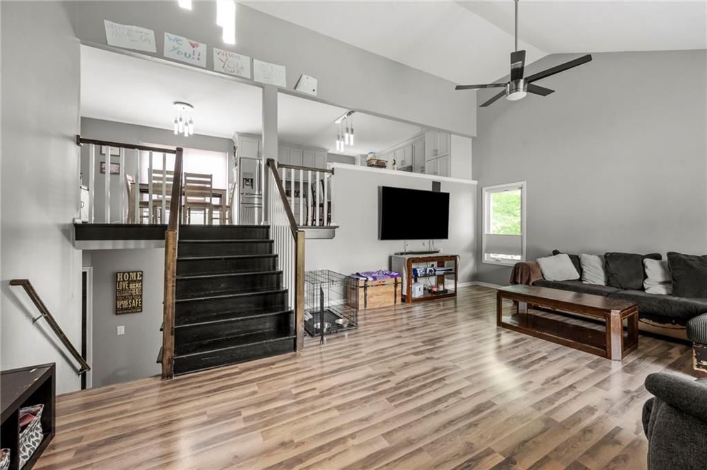 8401 N Wayland Avenue — photo 4