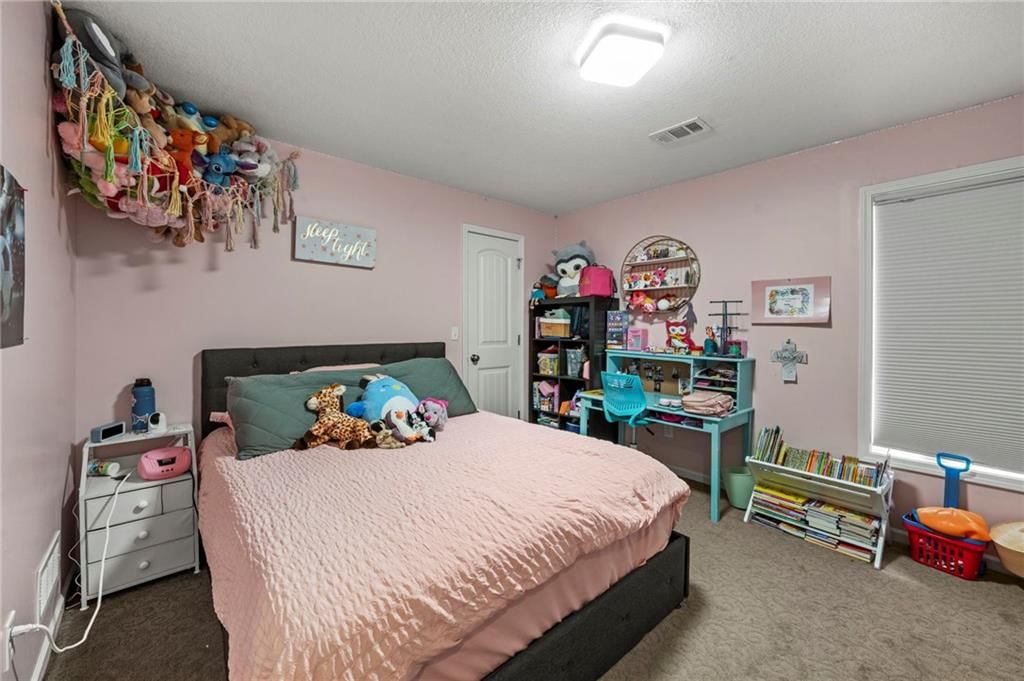 8401 N Wayland Avenue — photo 22