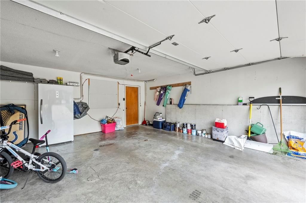 8401 N Wayland Avenue — photo 31