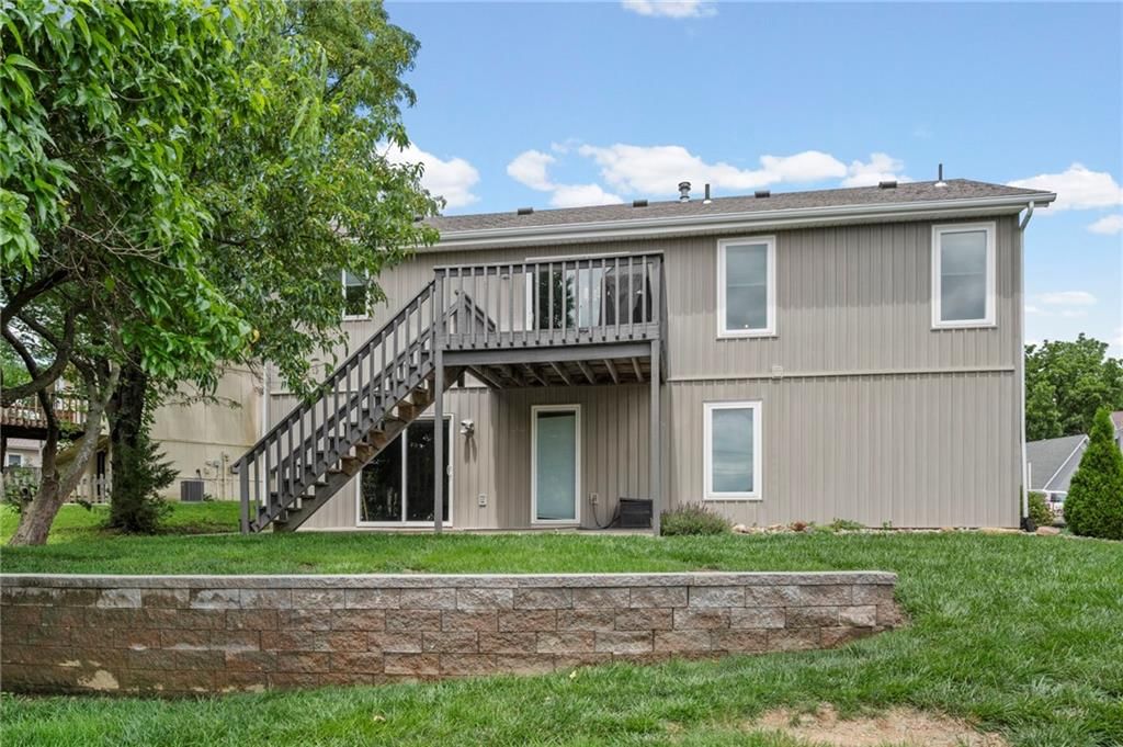 8401 N Wayland Avenue — photo 33