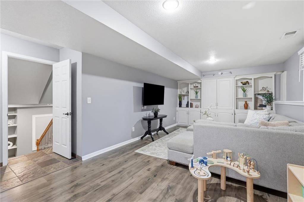 6815 Acuff Street — photo 25