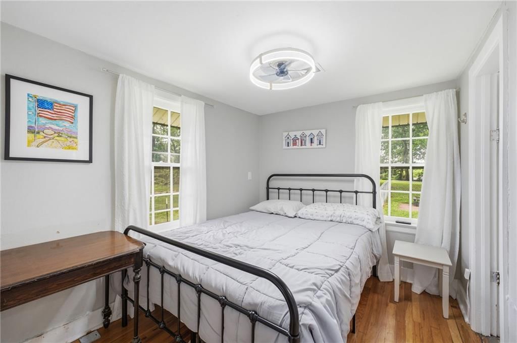 152 Beach Drive — photo 14