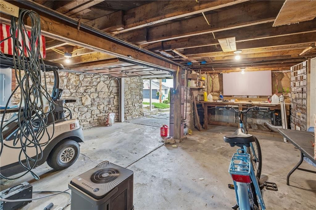 152 Beach Drive — photo 17