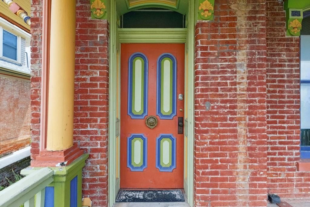 1102 Felix Street — photo 12
