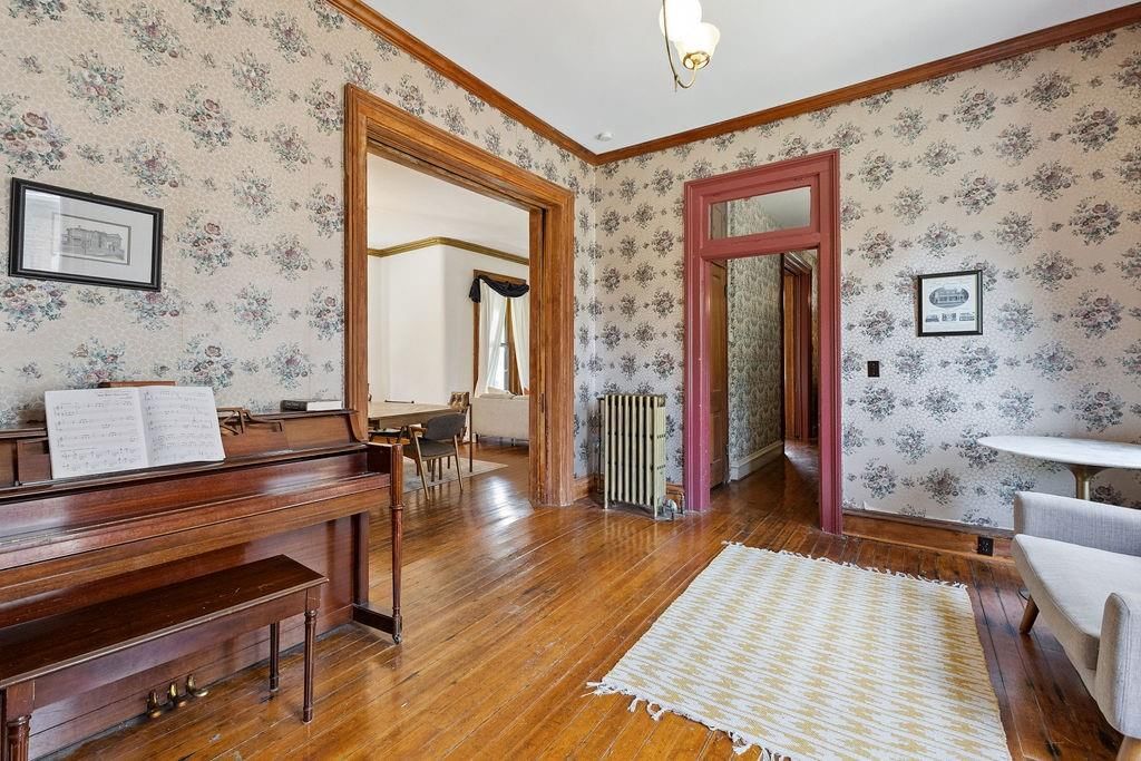 1102 Felix Street — photo 28