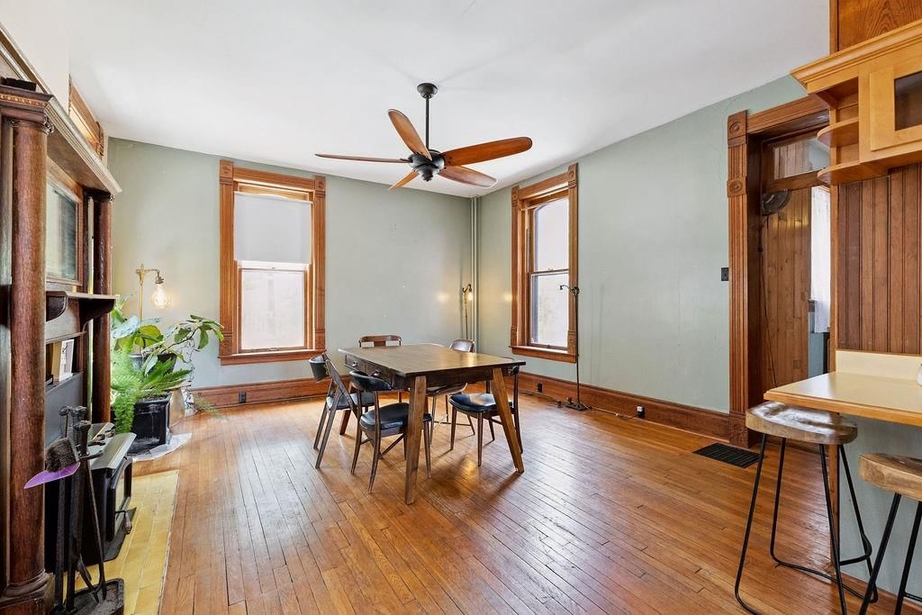 1102 Felix Street — photo 43