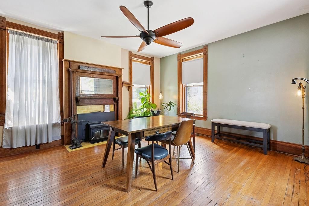 1102 Felix Street — photo 44
