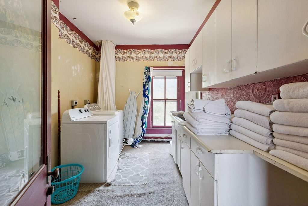 1102 Felix Street — photo 69