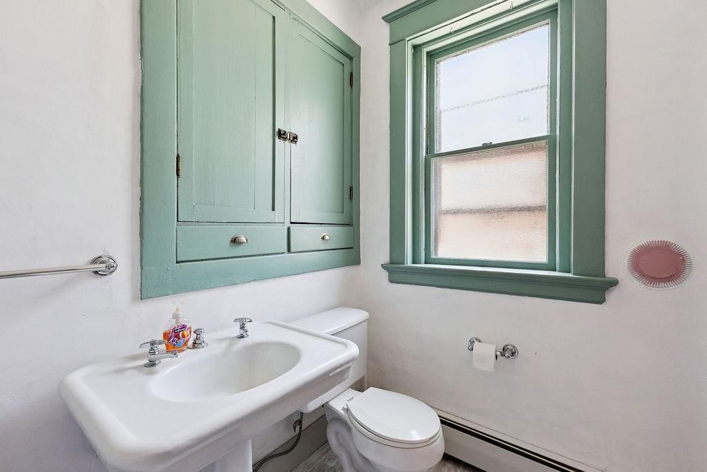 1102 Felix Street — photo 78