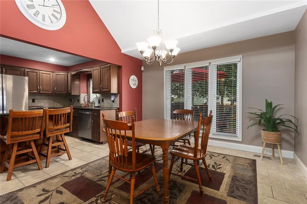 3710 NE Stanton Street — photo 11