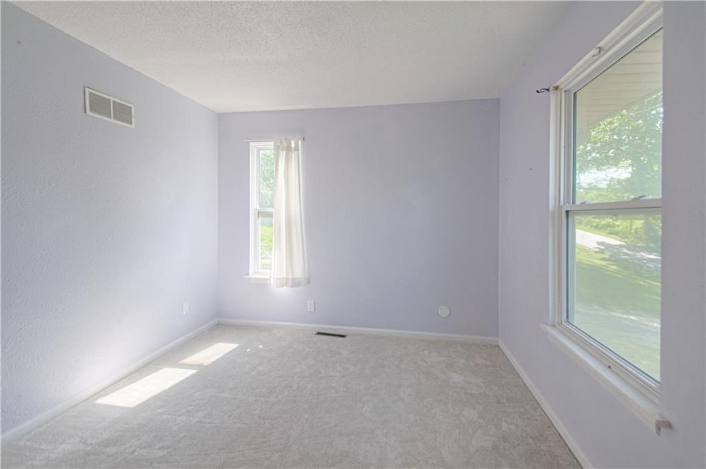 8136 Berger Avenue — photo 20