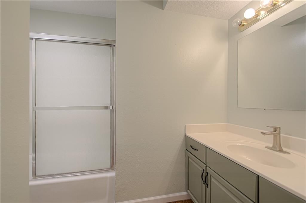 8136 Berger Avenue — photo 23