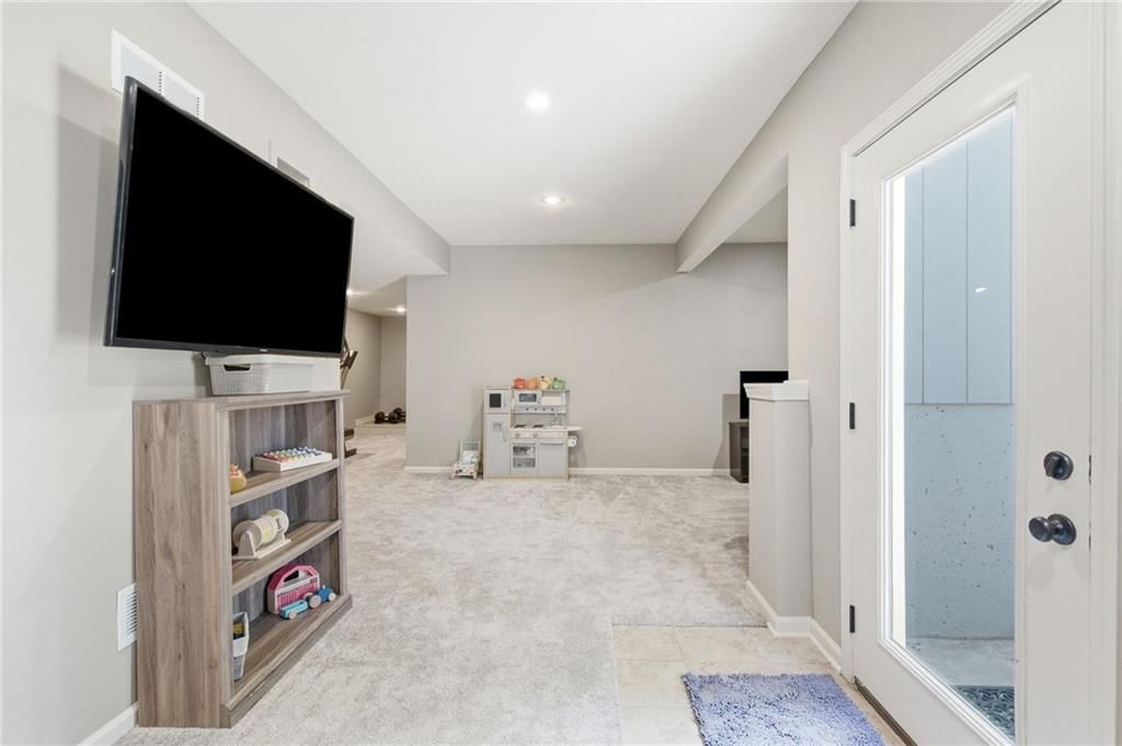 15401 W 165th Street — photo 38