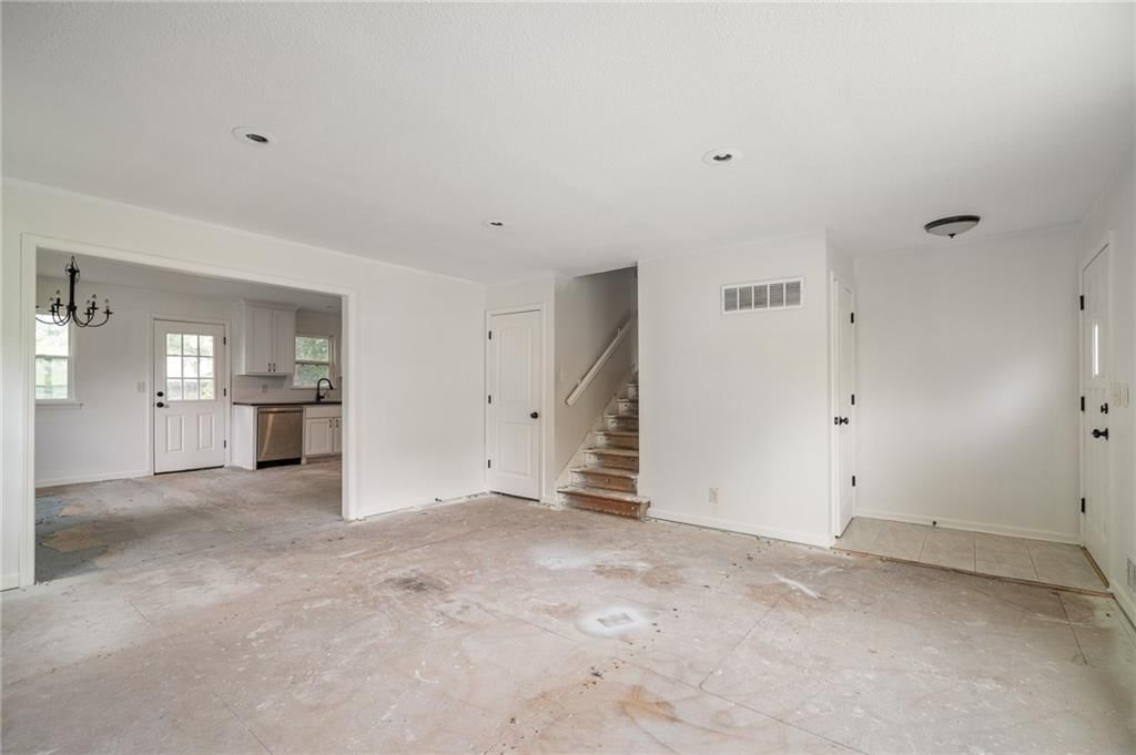 9302 W 83rd Street — photo 5