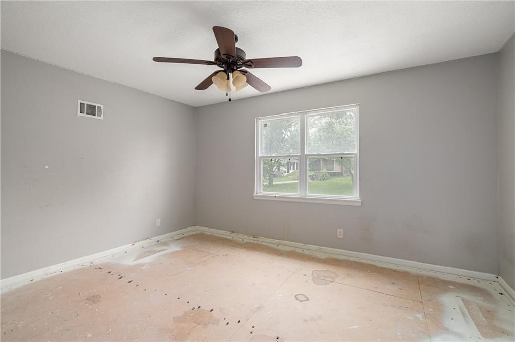 9302 W 83rd Street — photo 9