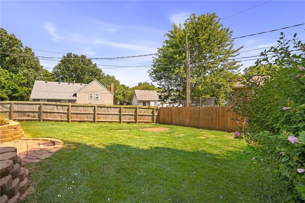 10603 W 98 Terrace — photo 47