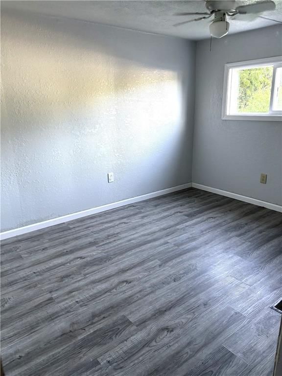 8288 Lee Road — photo 9