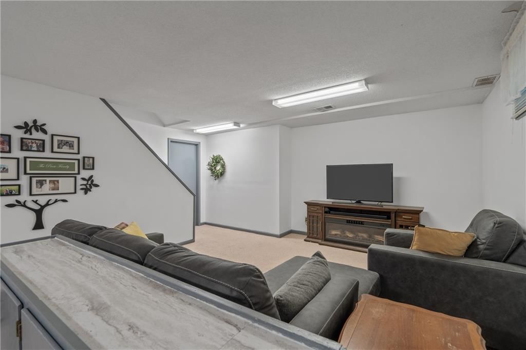 8602 N Beaman Avenue — photo 36