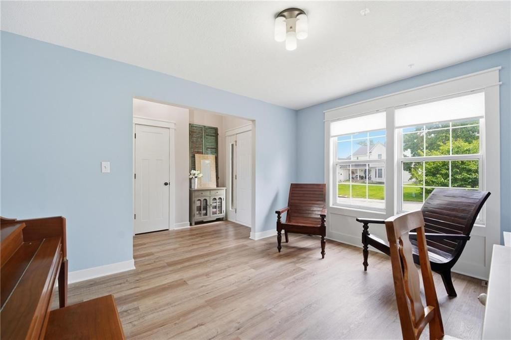 1612 NE Bluff Street — photo 5