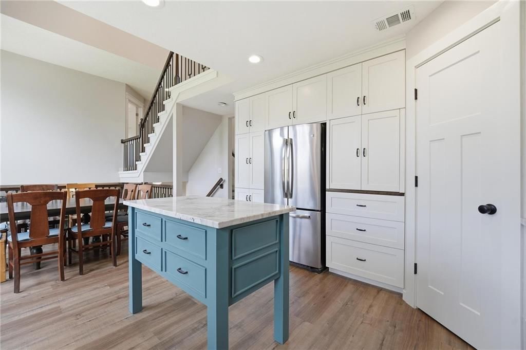 1612 NE Bluff Street — photo 11