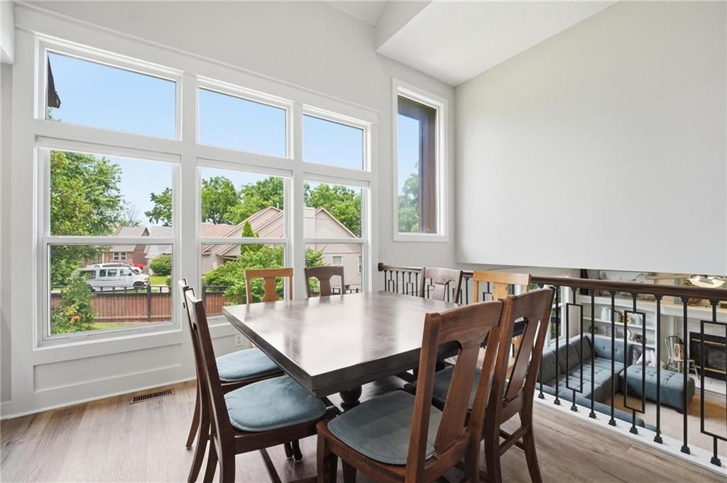 1612 NE Bluff Street — photo 12