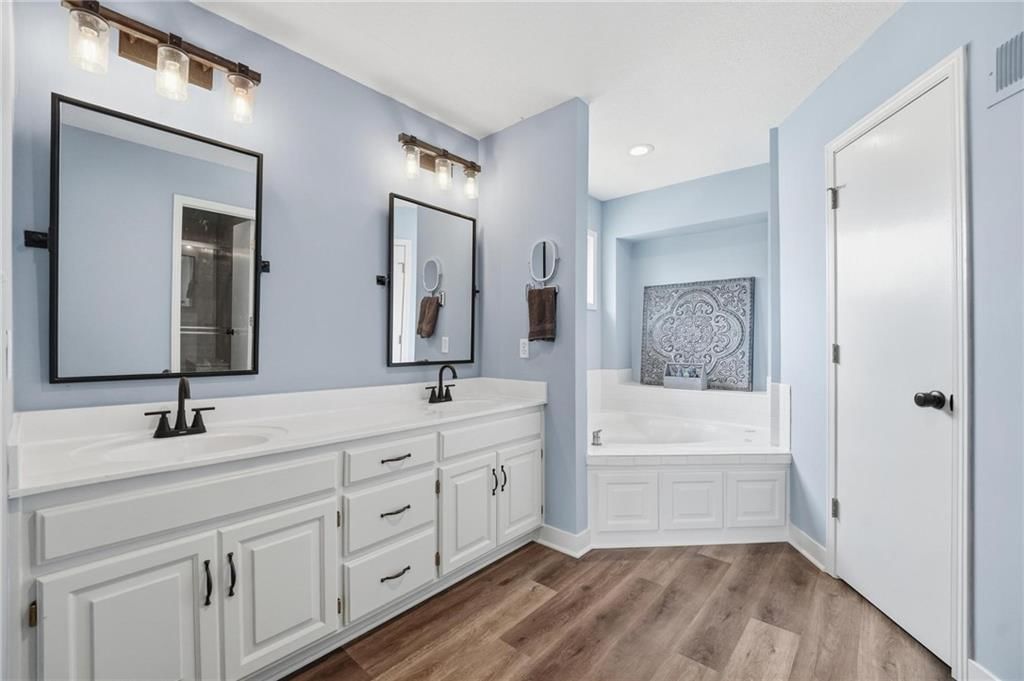 1612 NE Bluff Street — photo 18