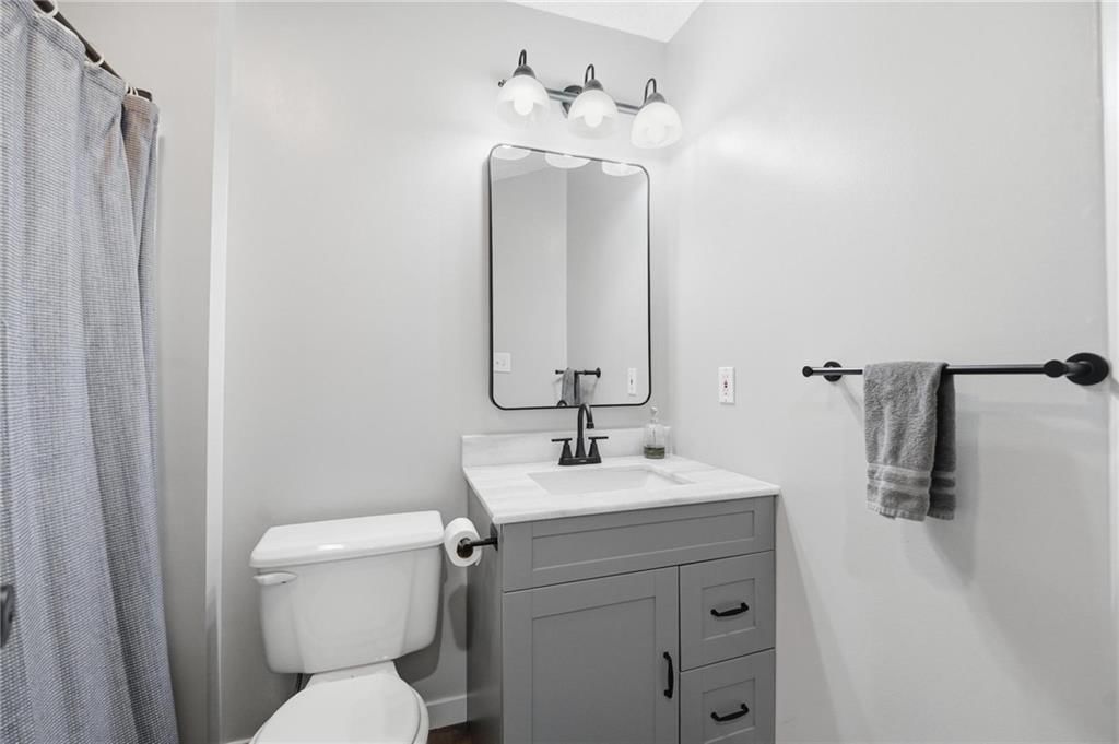 1612 NE Bluff Street — photo 22