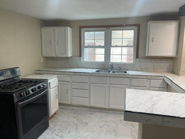 505 Virginia Street — photo 9