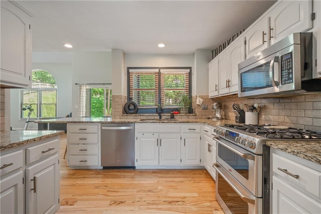 6498 NW Morrell Drive — photo 8