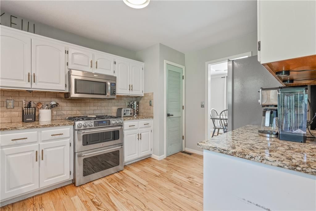 6498 NW Morrell Drive — photo 9