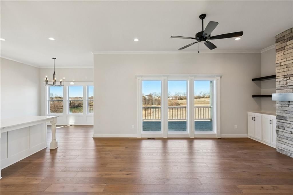 Photo 13 of 46 - 9810 N Laurel Avenue, Kansas City, MO 64157