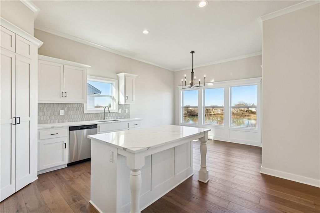 Photo 20 of 46 - 9810 N Laurel Avenue, Kansas City, MO 64157