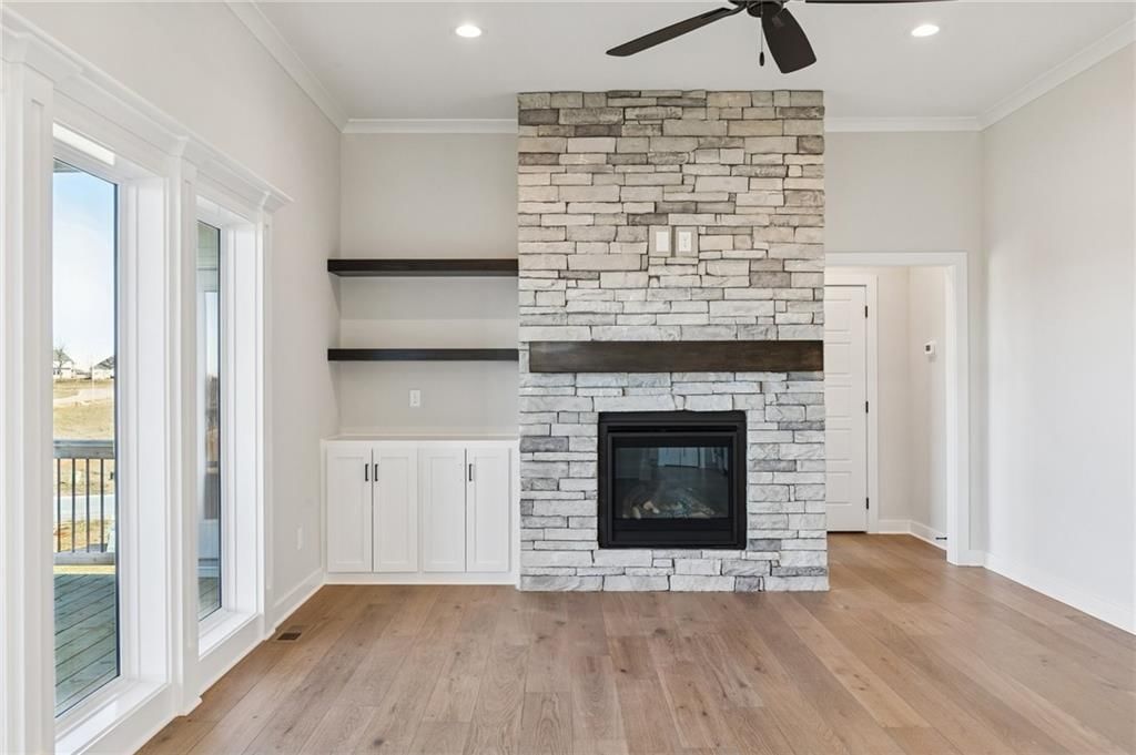 Photo 26 of 46 - 9810 N Laurel Avenue, Kansas City, MO 64157