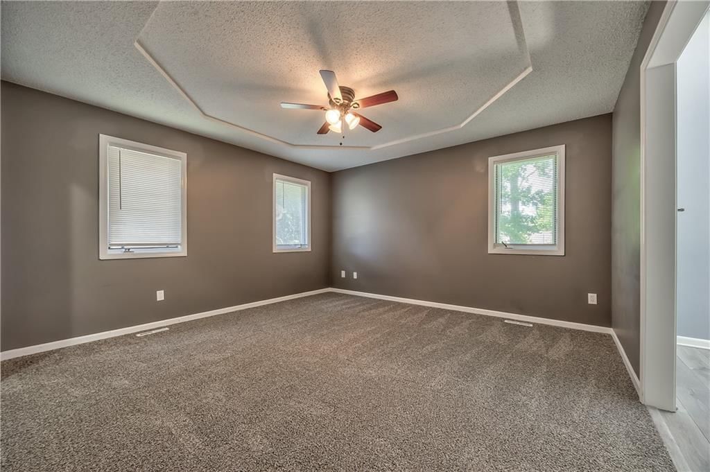 11100 N Mcgee Street — photo 11