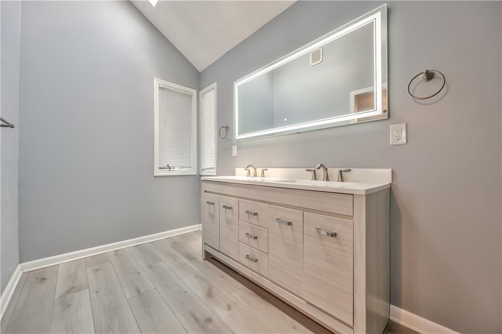 11100 N Mcgee Street — photo 14