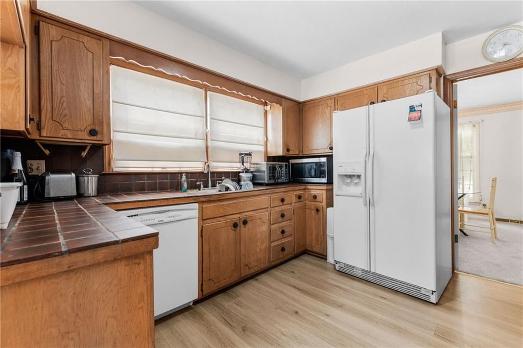 8615 E 89th Street — photo 15