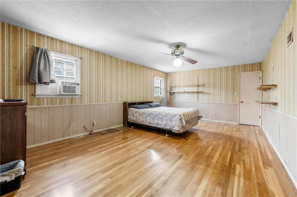 8615 E 89th Street — photo 31