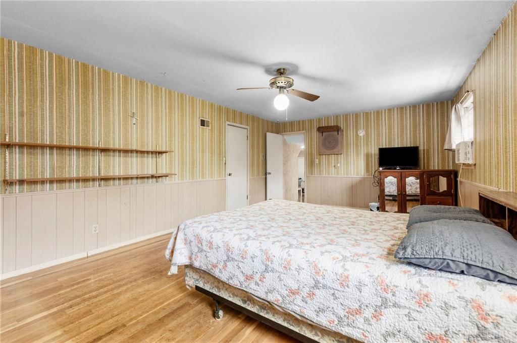 8615 E 89th Street — photo 32