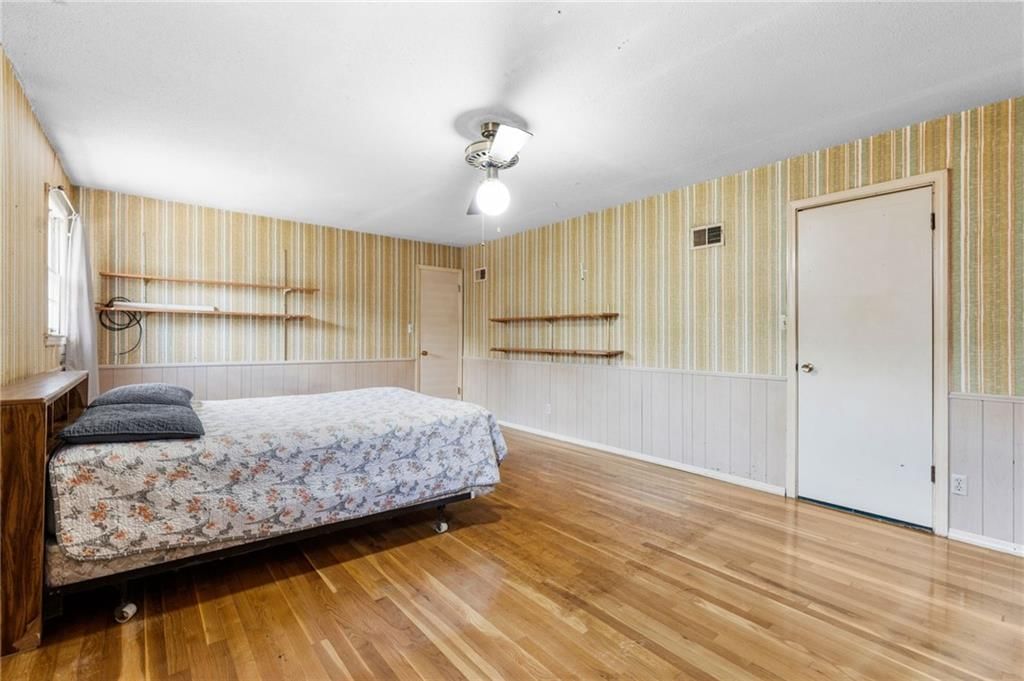 8615 E 89th Street — photo 33