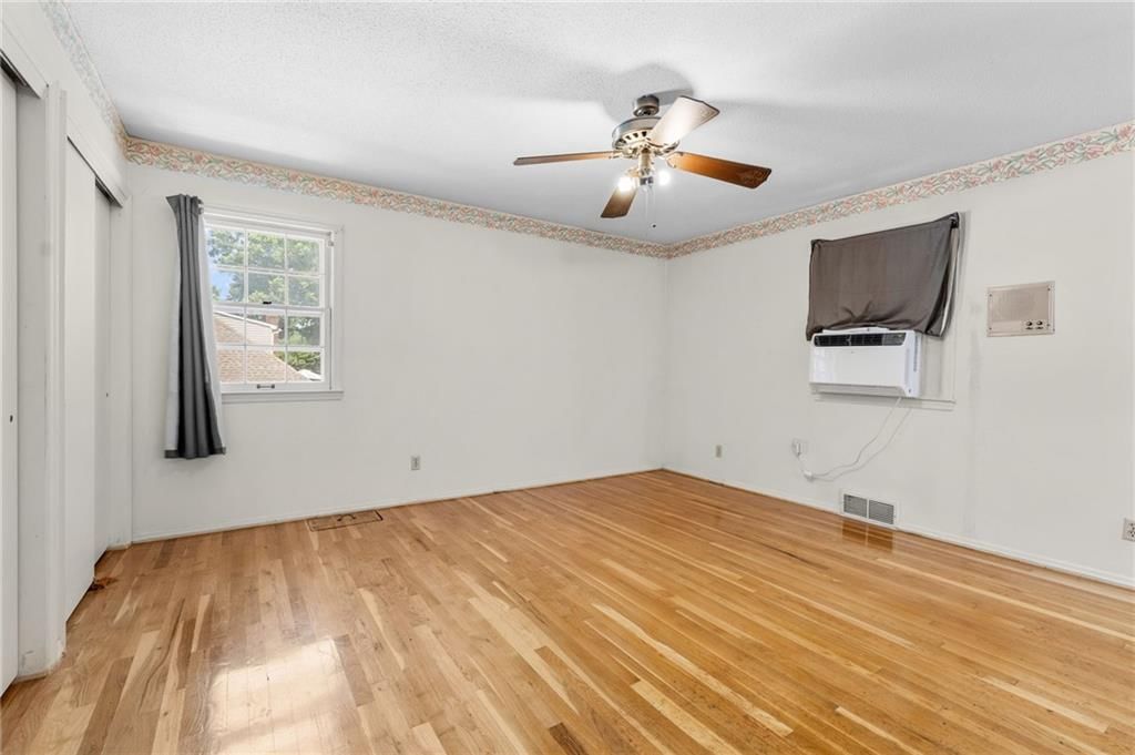 8615 E 89th Street — photo 36