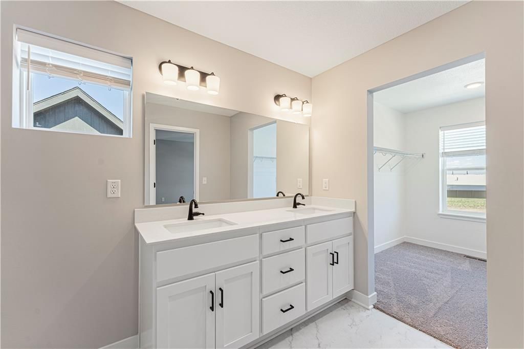 8814 SW 10th Street — photo 5
