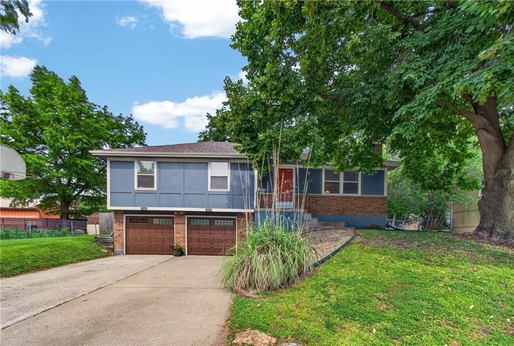 13404 Oakland Avenue, Grandview, MO
