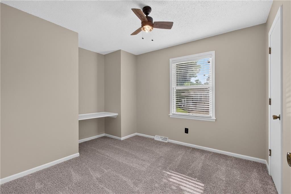 13404 Oakland Avenue — photo 19