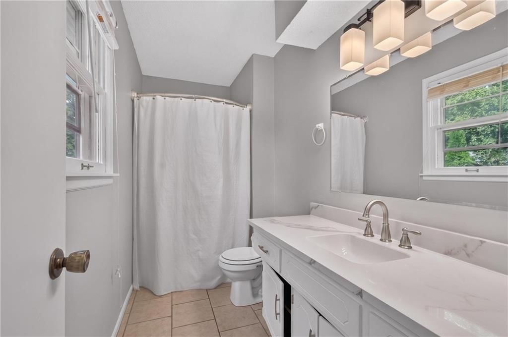 13404 Oakland Avenue — photo 29