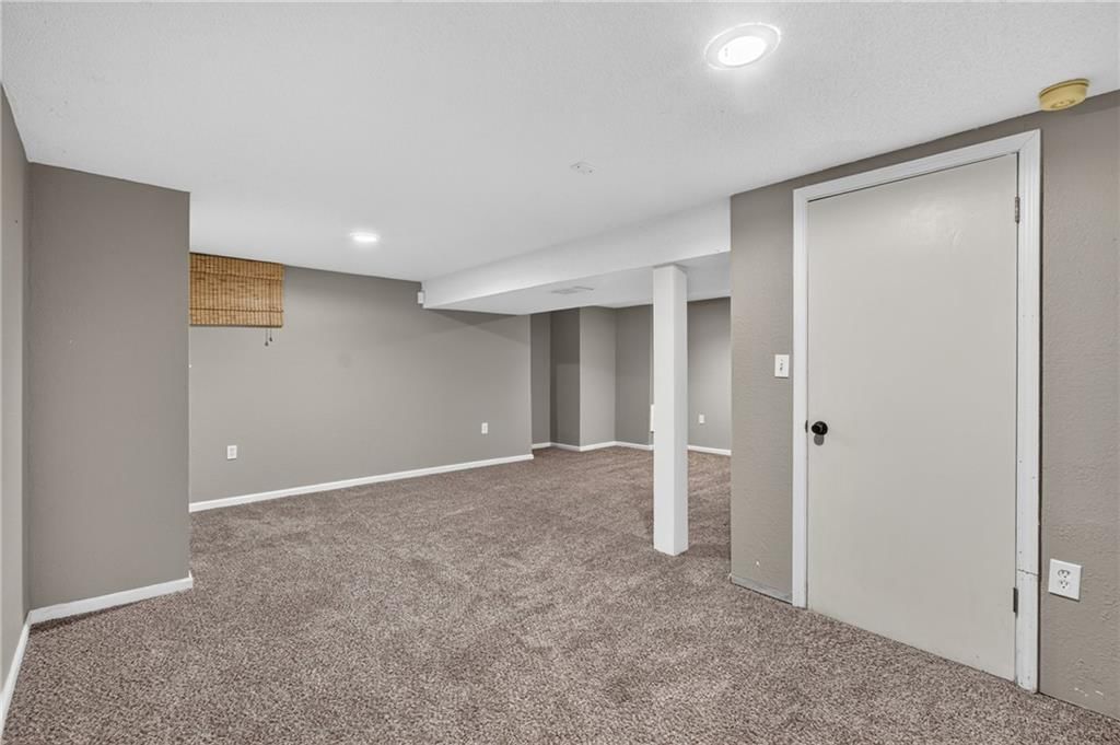 13404 Oakland Avenue — photo 31