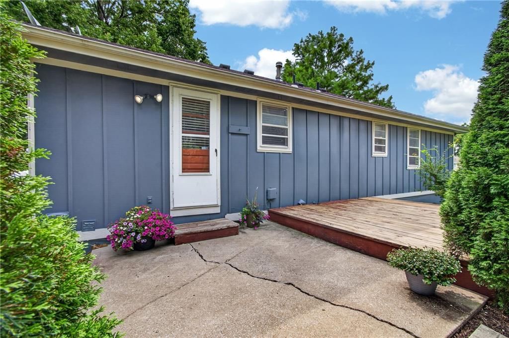 13404 Oakland Avenue — photo 34