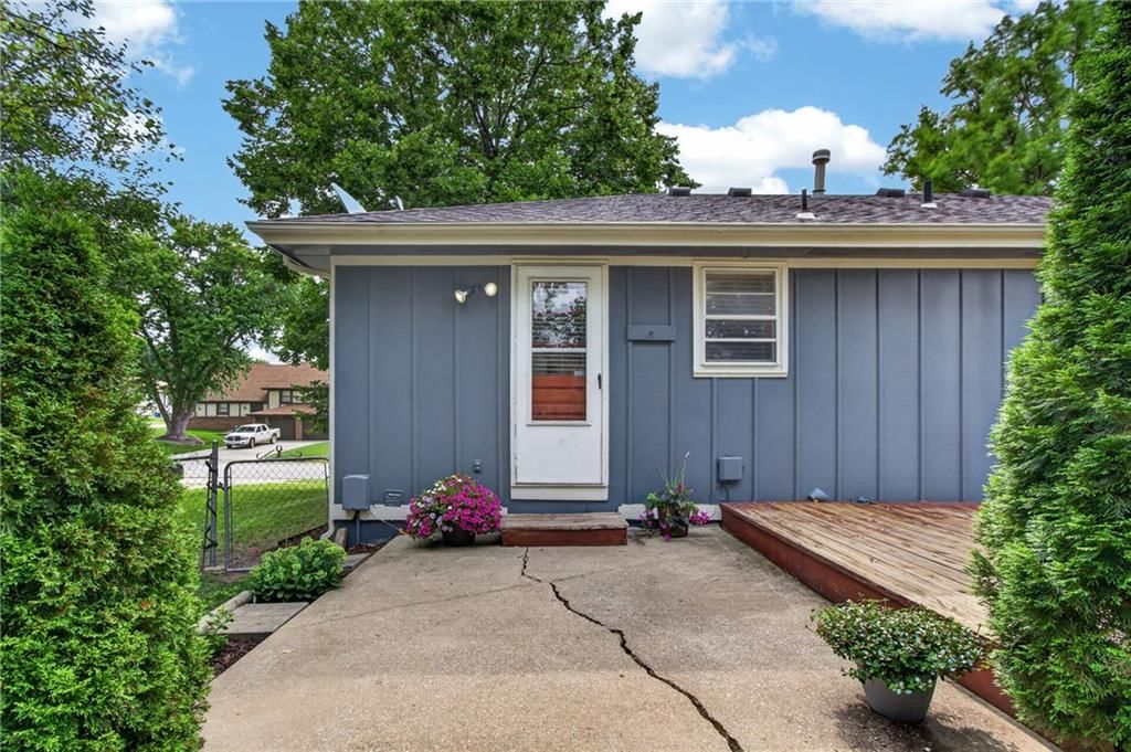 13404 Oakland Avenue — photo 35