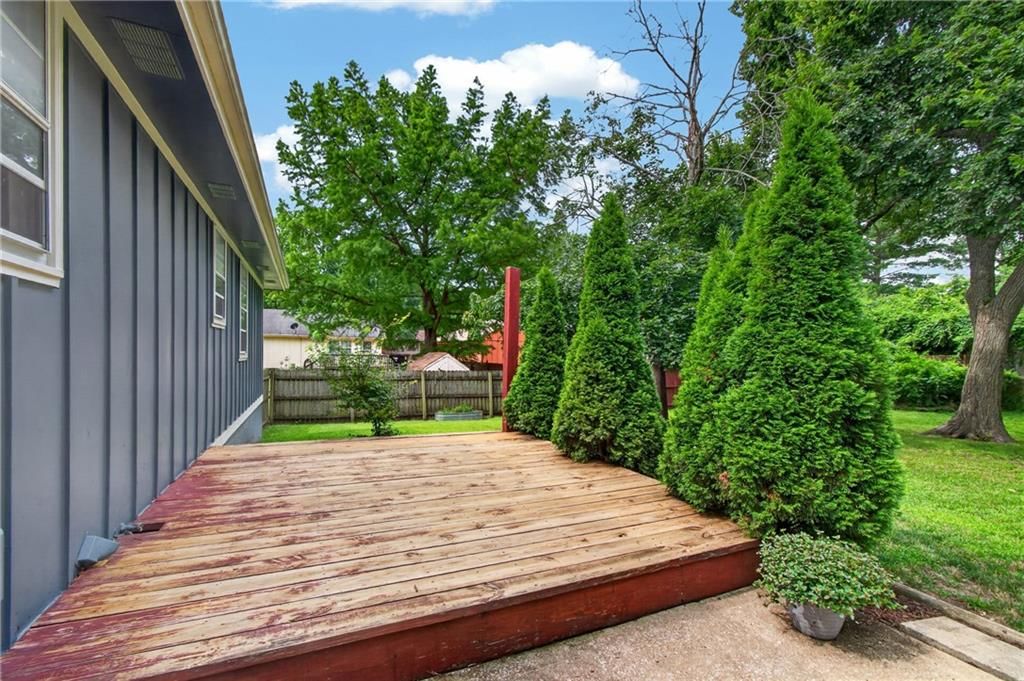 13404 Oakland Avenue — photo 36